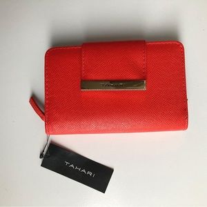 Tahari Wallet